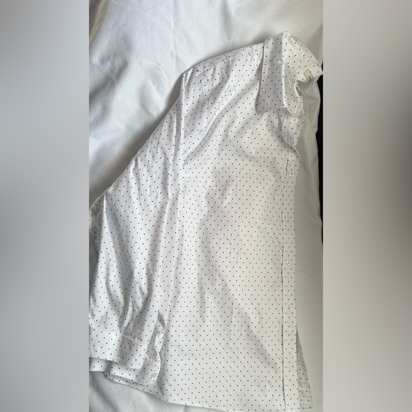 L.L. Bean White Casual Button Down Shirt with Textured Pattern - Picture 10 of 11